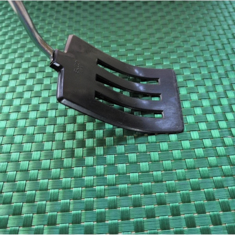 EKCO Spatula Slotted Black Nylon With Wooden Handle. Slightly Flexible Vtg USA